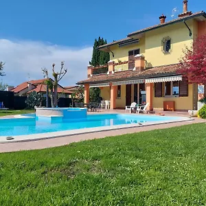 Giulia , Desenzano del Garda Itálie